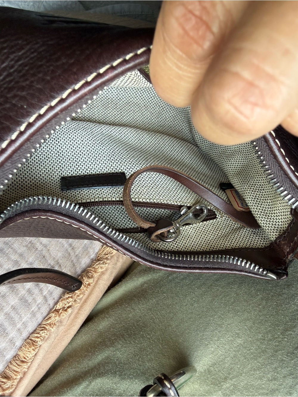 Vintage small Dooney & Bourke Dark Brown Pebbled Leather Shoulder Bag - Picture 8 of 8
